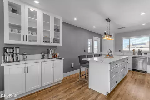 2218 E Dragoon Ave, Mesa, AZ 85204 photo 4