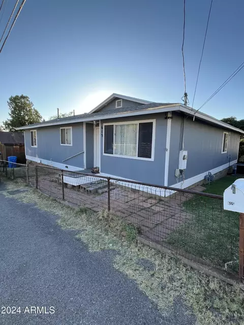 615 Mance St, Bisbee, AZ 85603