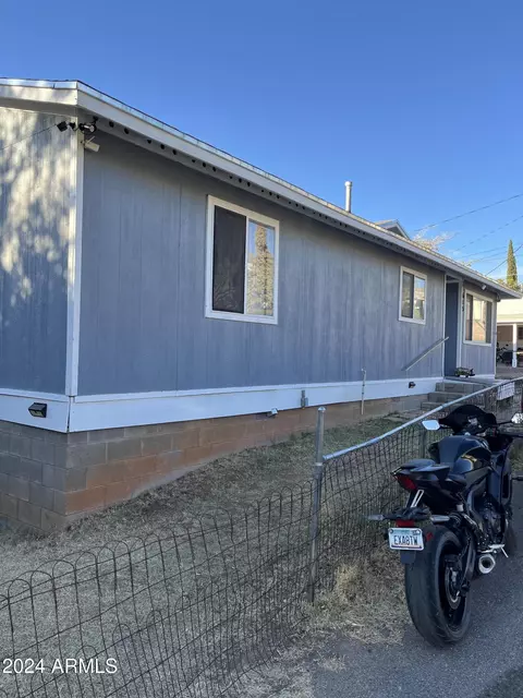 615 Mance St, Bisbee, AZ 85603 photo 2
