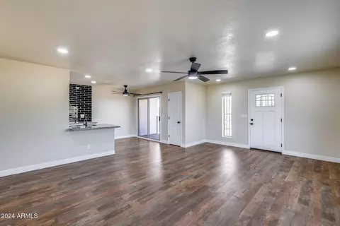 724 E Joan D Arc Ave, Phoenix, AZ 85022 photo 10