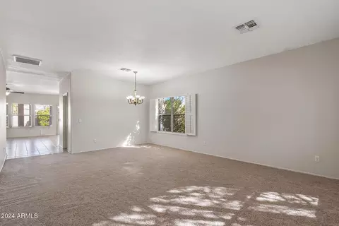 4046 E Pinto Ln, Phoenix, AZ 85050 photo 4