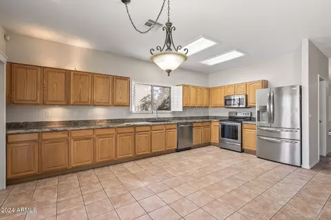 4046 E Pinto Ln, Phoenix, AZ 85050 photo 14
