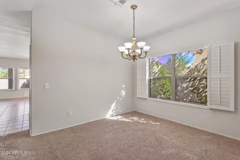 4046 E Pinto Ln, Phoenix, AZ 85050 photo 9