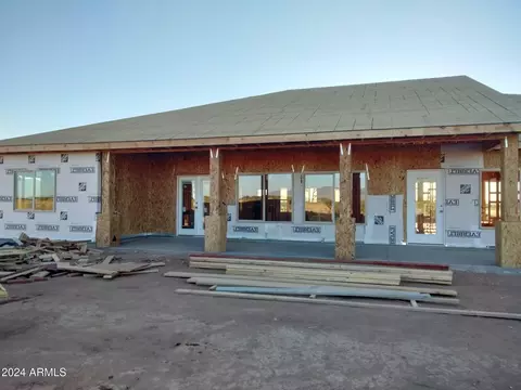 9459 S Caballero Loop, Hereford, AZ 85615