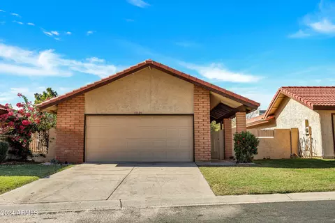 11424 S Ki Rd, Phoenix, AZ 85044