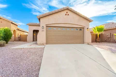 2377 W Gold Dust Ave, San Tan Valley, AZ 85142