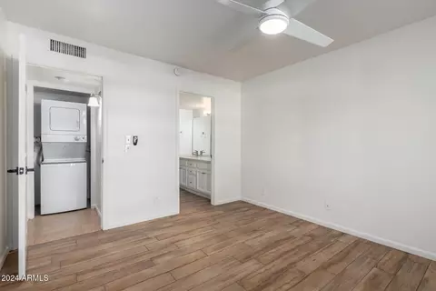 1449 E Highland Ave #27, Phoenix, AZ 85014 photo 11