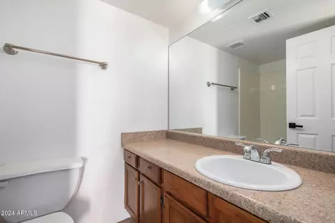 1449 E Highland Ave #27, Phoenix, AZ 85014 photo 18