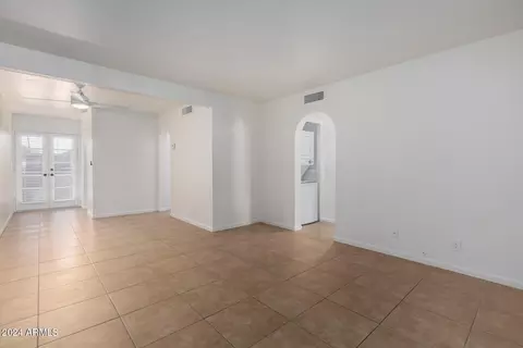 1449 E Highland Ave #27, Phoenix, AZ 85014 photo 4
