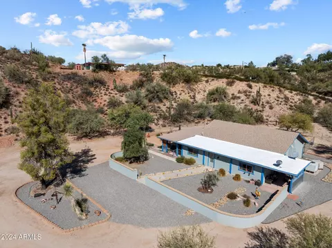 51027 N 297th Ave, Wickenburg, AZ 85390