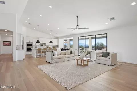 13637 Eclipse Dr, Scottsdale, AZ 85262 photo 3