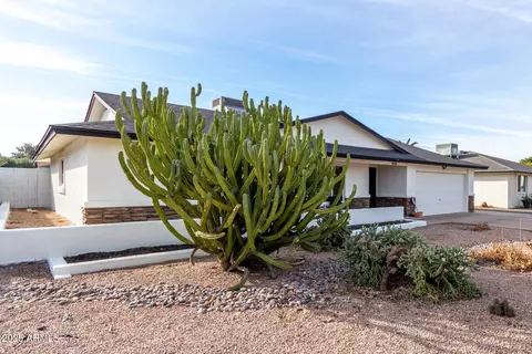 1315 E Gemini Dr, Tempe, AZ 85283 photo 9
