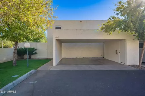 4662 N 40th St, Phoenix, AZ 85018