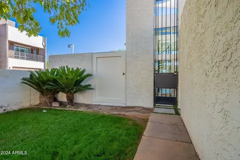 4662 N 40th St, Phoenix, AZ 85018 photo 5