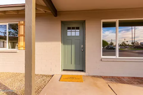 3635 W Cavalier Dr, Phoenix, AZ 85019 photo 9