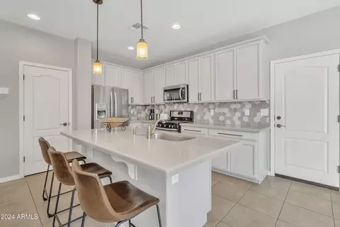 9734 E Axle Ave, Mesa, AZ 85212 photo 11