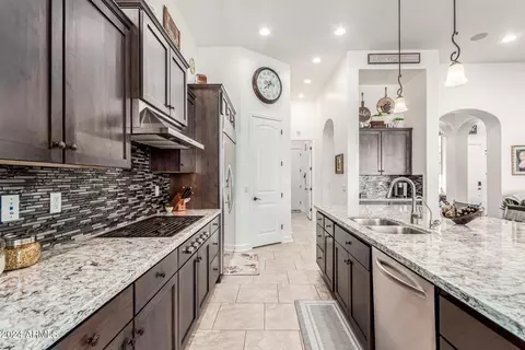 8446 E Laurel St, Mesa, AZ 85207