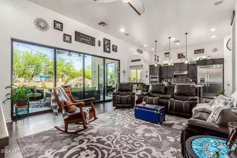 8446 E Laurel St, Mesa, AZ 85207 photo 9