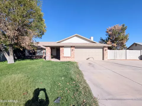 12831 N 79th Dr, Peoria, AZ 85381