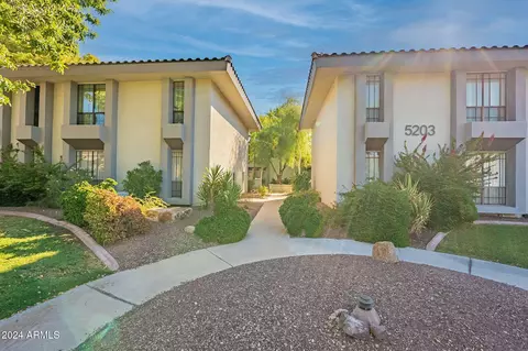 5203 N 24th St #206, Phoenix, AZ 85016