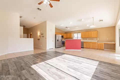 2409 W Darrel Rd, Phoenix, AZ 85041 photo 10