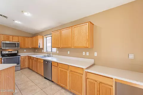 2409 W Darrel Rd, Phoenix, AZ 85041 photo 14