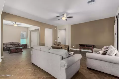 904 E Vermont Dr, Gilbert, AZ 85295 photo 10