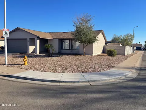 689 W Shawnee Dr, Chandler, AZ 85225