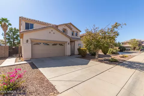 665 W Gabrilla Ct, Casa Grande, AZ 85122