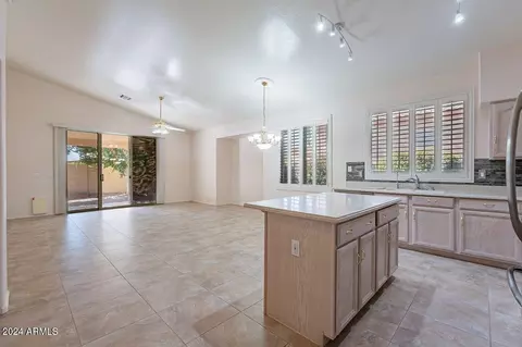 7301 E Lakeview Ave, Mesa, AZ 85209 photo 8