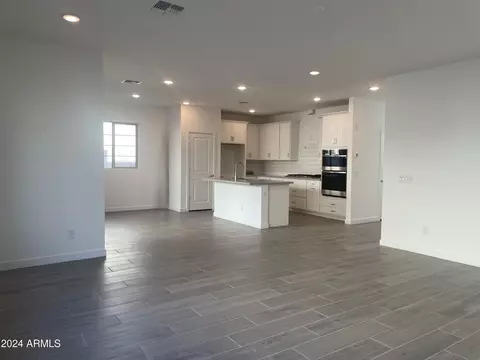 9236 E Sector Dr, Mesa, AZ 85212 photo 2