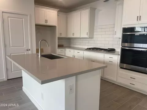 9236 E Sector Dr, Mesa, AZ 85212 photo 3