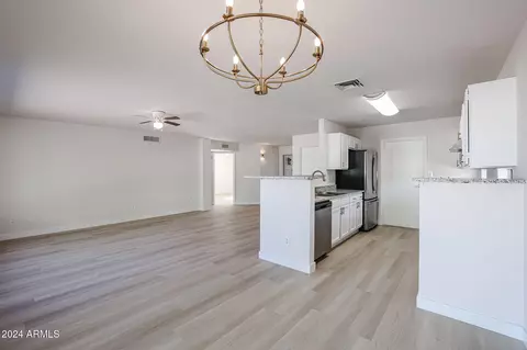 5604 W Whitten St, Chandler, AZ 85226
