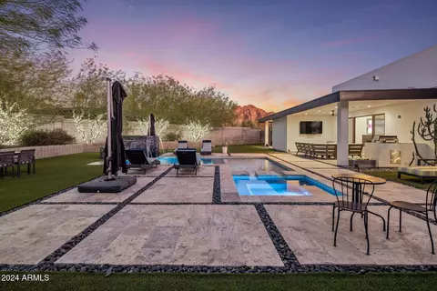 4102 E Palo Verde Dr, Phoenix, AZ 85018 photo 1