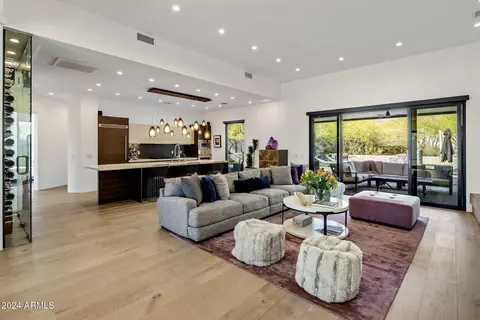 4102 E Palo Verde Dr, Phoenix, AZ 85018 photo 8