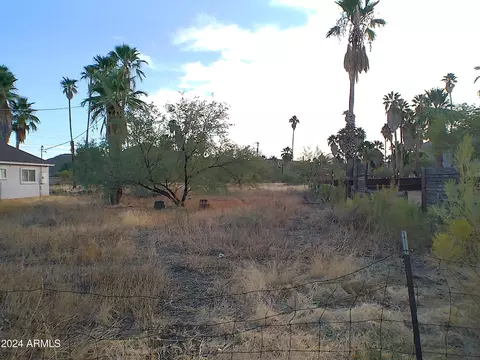 713 N Fairway Dr #-, Queen Valley, AZ 85118