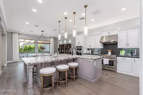 3011 E Los Gatos Dr, Phoenix, AZ 85050