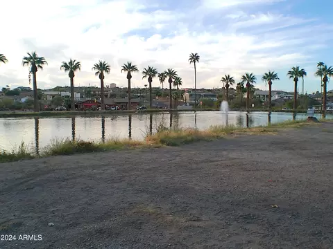 643 N Fairway Dr #-, Queen Valley, AZ 85118 photo 2