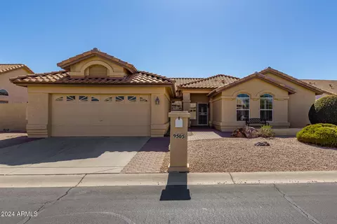 9505 E Cherrywood Dr, Sun Lakes, AZ 85248