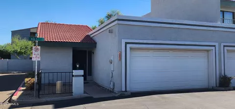 8735 N 67th Dr, Peoria, AZ 85345
