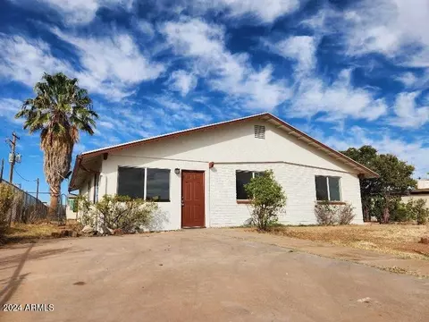 721 N Skyline Dr, Huachuca City, AZ 85616