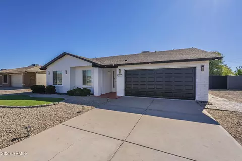 3737 W Woodridge Dr, Glendale, AZ 85308