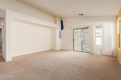 3626 W Vineyard Rd, Phoenix, AZ 85041 photo 4