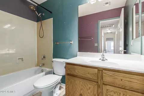 3626 W Vineyard Rd, Phoenix, AZ 85041 photo 21