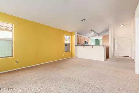 3626 W Vineyard Rd, Phoenix, AZ 85041 photo 5