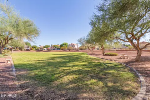 Exterior - 1926 E Siesta Ln, Phoenix, AZ 85024 photo 3 of 5