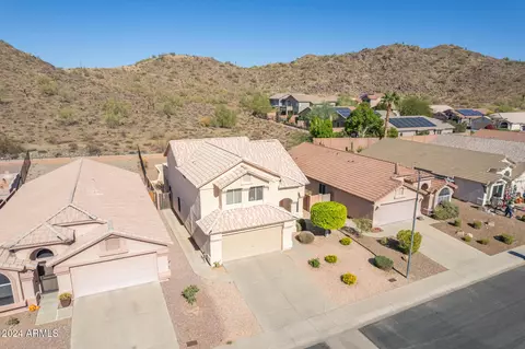 View/Area - 1926 E Siesta Ln, Phoenix, AZ 85024 photo 3 of 5
