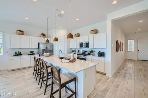 947 W Saddle Run, Apache Junction, AZ 85120 photo 3