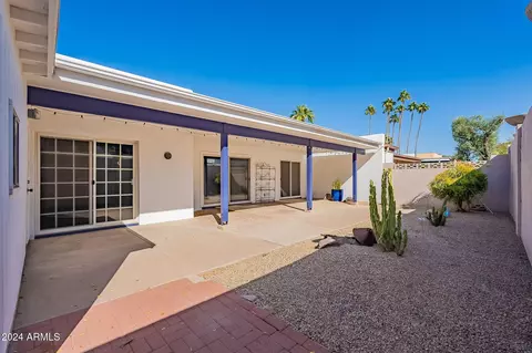 2501 E Mitchell Dr, Phoenix, AZ 85016 photo 5