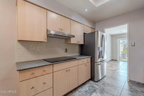 2501 E Mitchell Dr, Phoenix, AZ 85016 photo 17